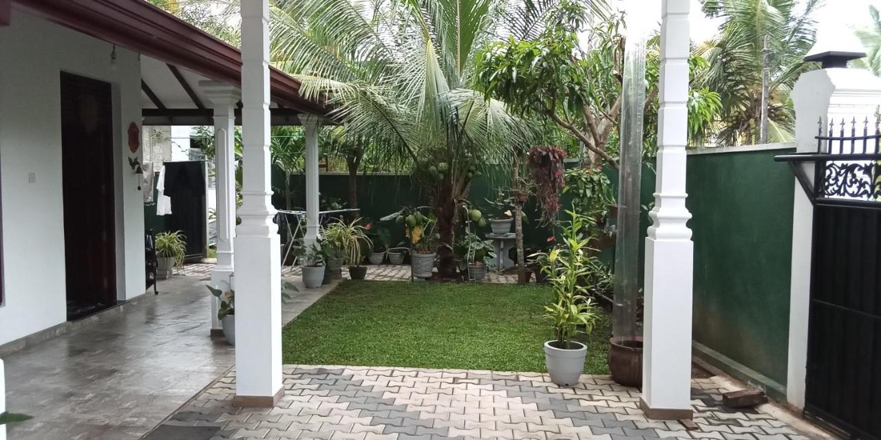 Movi Holiday Apartment Bentota Exterior foto